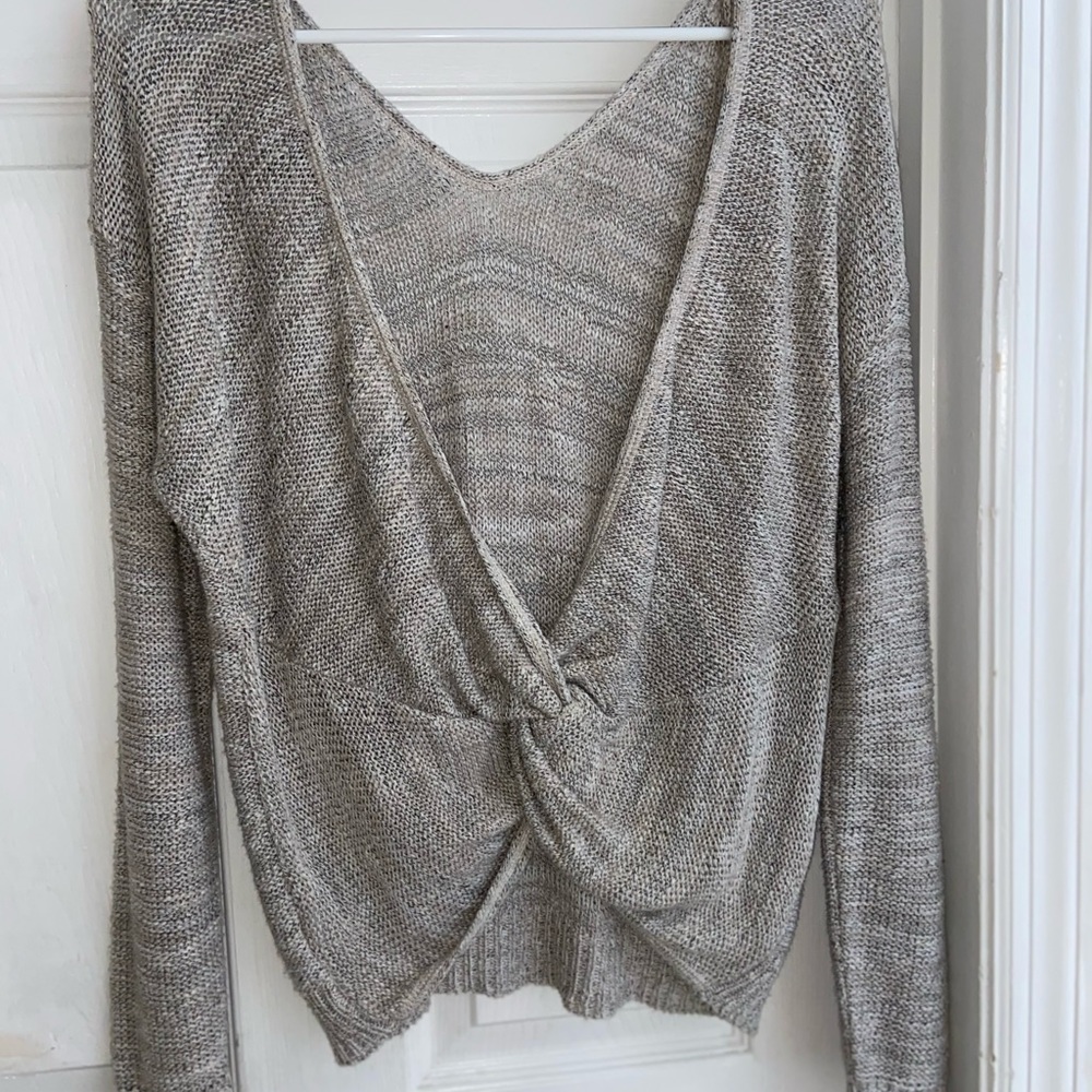 Express long sleeve open back
